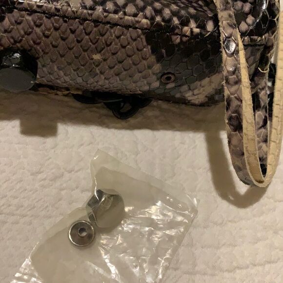 Rebecca Minkoff snake skin print Crossbody - Picture 17 of 17